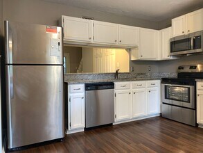7748 Crown Crest Ct in Raleigh, NC - Building Photo - Building Photo