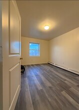 22-92 Nameoke Ave in Queens, NY - Building Photo - Building Photo