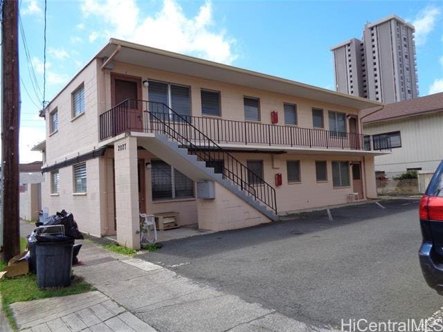 2027 Waiola St in Honolulu, HI - Building Photo