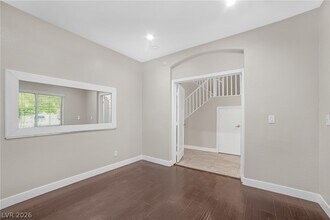 8305 S Brewster Valley St in Las Vegas, NV - Building Photo - Building Photo