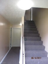 929 Cook Ave-Unit -1 in Youngstown, OH - Building Photo - Building Photo