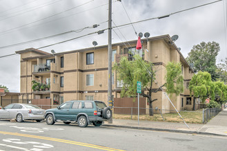 1300 Costa Ave in Richmond, CA - Building Photo - Building Photo