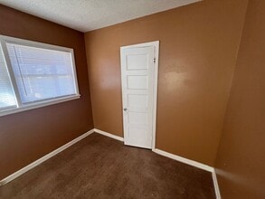 2020 16th St in Lubbock, TX - Foto de edificio - Building Photo