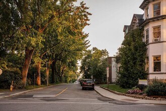 120 Wurtemburg in Ottawa, ON - Foto de edificio - Building Photo