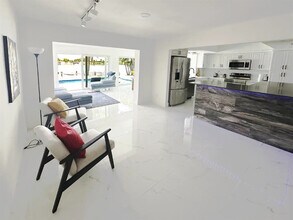8721 NW 19th St-Unit -ID1248397P in Pembroke Pines, FL - Building Photo - Building Photo