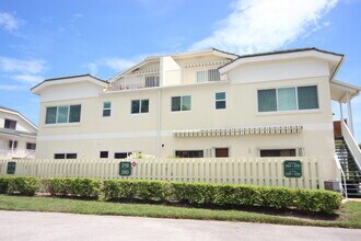 270 Bella Vista Ct N in Jupiter, FL - Building Photo - Building Photo