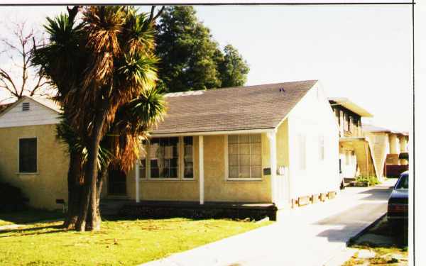 4036 W 137th St in Hawthorne, CA - Building Photo