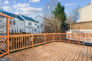 10736 Folkestone Way in Ellicott City, MD - Building Photo