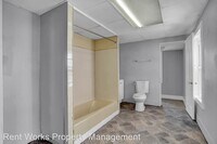 328 S Mount St photo'