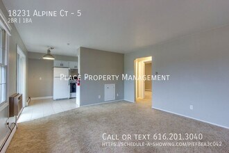 18231 Alpine Ct in Spring Lake, MI - Building Photo - Building Photo