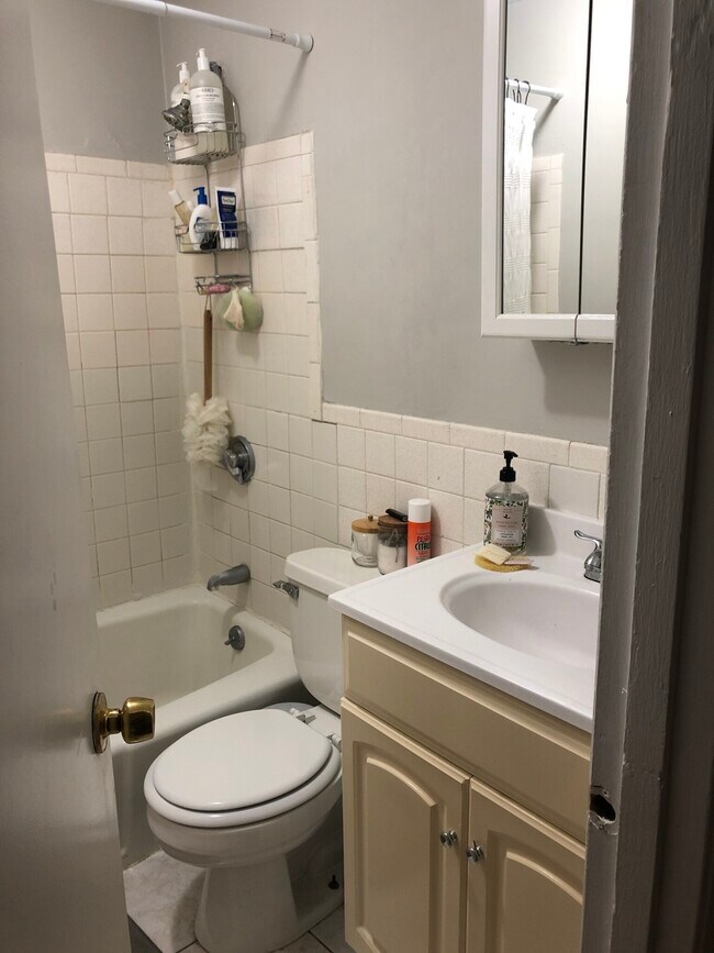 36 Garden St, Unit 2 in Boston, MA - Building Photo - Building Photo