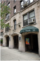 319 E 50th St in New York, NY - Building Photo - Building Photo