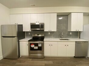 15632 37 Av in Surrey, BC - Building Photo - Building Photo