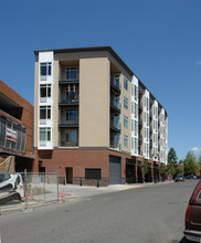 Putnam Pointe in Bend, OR - Building Photo - Building Photo