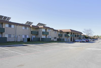 Concord House in Euless, TX - Foto de edificio - Building Photo