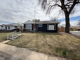 10870 Larry Dr in Northglenn, CO - Building Photo