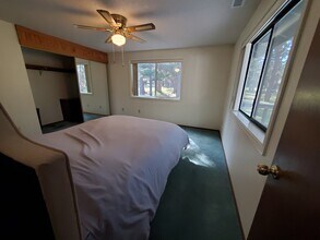 14579 Crossroads Loop in Sisters, OR - Building Photo - Building Photo