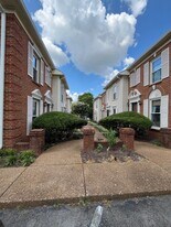 2139 Acklen Ave in Nashville, TN - Building Photo