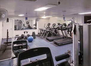 555 Pierce St, Unit 1042 in Albany, CA - Building Photo - Building Photo