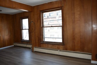 1017 Park Ave, Unit 2F in Utica, NY - Foto de edificio - Building Photo