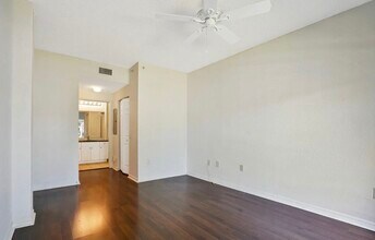 2812 Grande Pky, Unit 105 in Palm Beach Gardens, FL - Building Photo - Building Photo