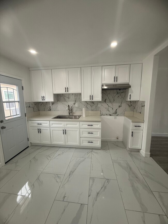 1214 S Temple Ave, Unit 2