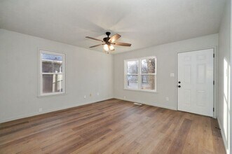 2941 W Pacific St in Springfield, MO - Building Photo - Building Photo