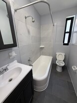 7 Chestnut St in East Orange, NJ - Building Photo