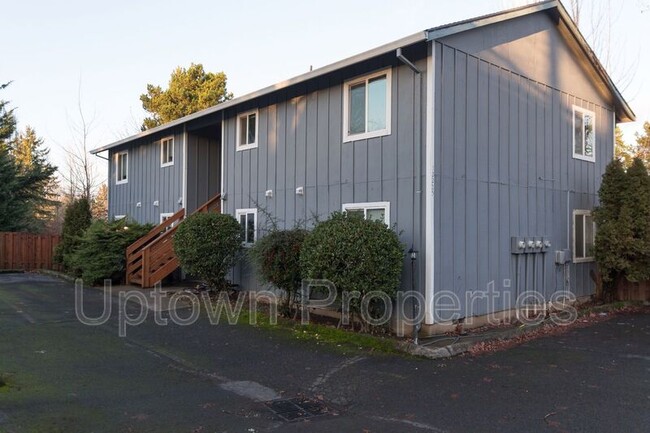 12225 SW Longhorn Ln in Beaverton, OR - Building Photo - Building Photo