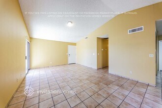 4545 N 67th Ave in Phoenix, AZ - Foto de edificio - Building Photo