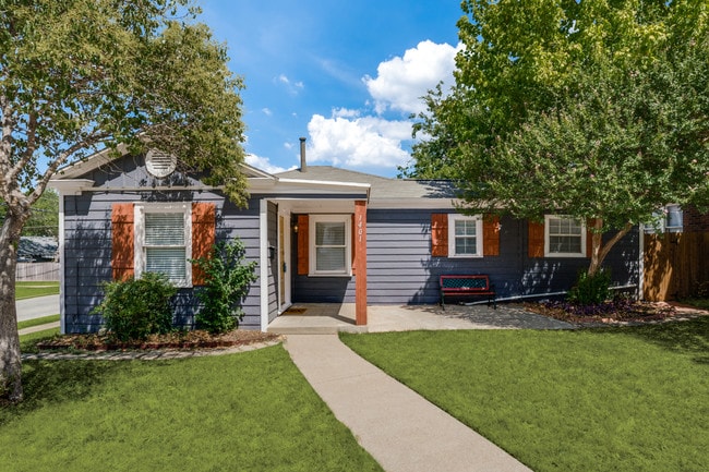 property at 1401 Hurley Ave