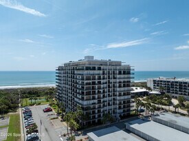 2100 N Atlantic Ave in Cocoa Beach, FL - Building Photo
