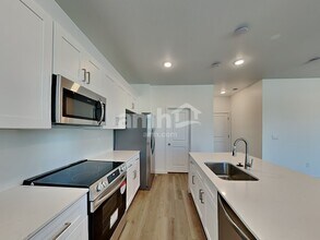 12630 W Flynn Ln in Glendale, AZ - Building Photo - Building Photo