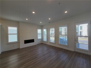 111 Pearl St in Woodstock, GA - Building Photo - Building Photo