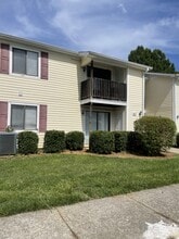 502 Mystic Dr in Greensboro, NC - Building Photo - Building Photo