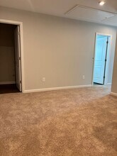 487 Crown Dr in Emerson, GA - Building Photo - Building Photo