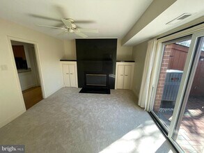 301 Worthington Dr in Exton, PA - Building Photo - Building Photo