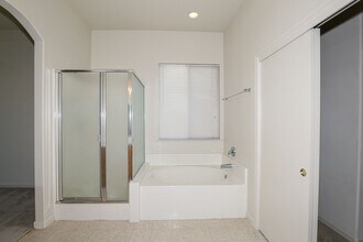 4029 Casual Ct in Merced, CA - Building Photo - Building Photo