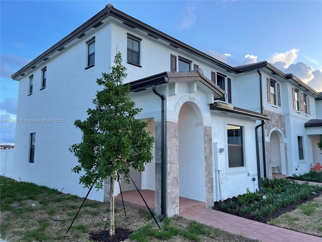 3322 W 114th Terrace in Hialeah, FL - Building Photo - Building Photo