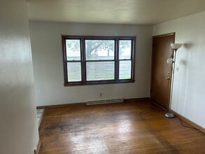 4715 W Wells St in Milwaukee, WI - Building Photo - Building Photo