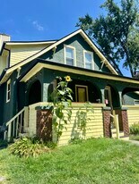 210 Bucholz Ct in Ann Arbor, MI - Building Photo