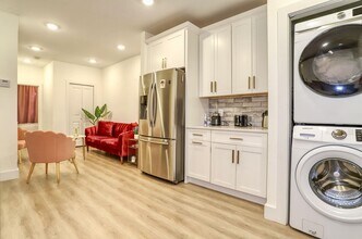 204 19th St in Union City, NJ - Building Photo - Building Photo