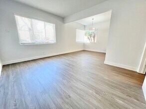 64 63rd Pl in Long Beach, CA - Building Photo - Building Photo