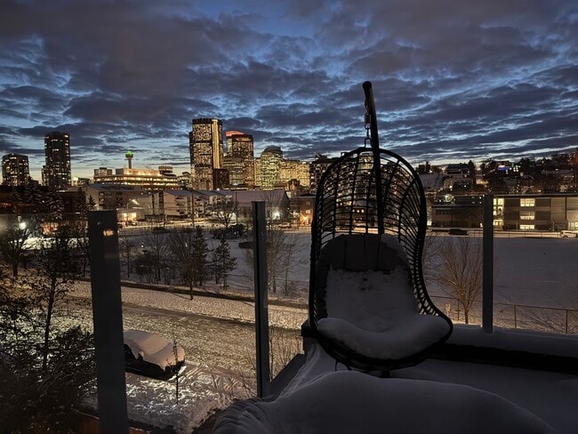 property at 224-26A 6a St NE