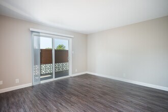 The Brook on Center in Castro Valley, CA - Foto de edificio - Interior Photo