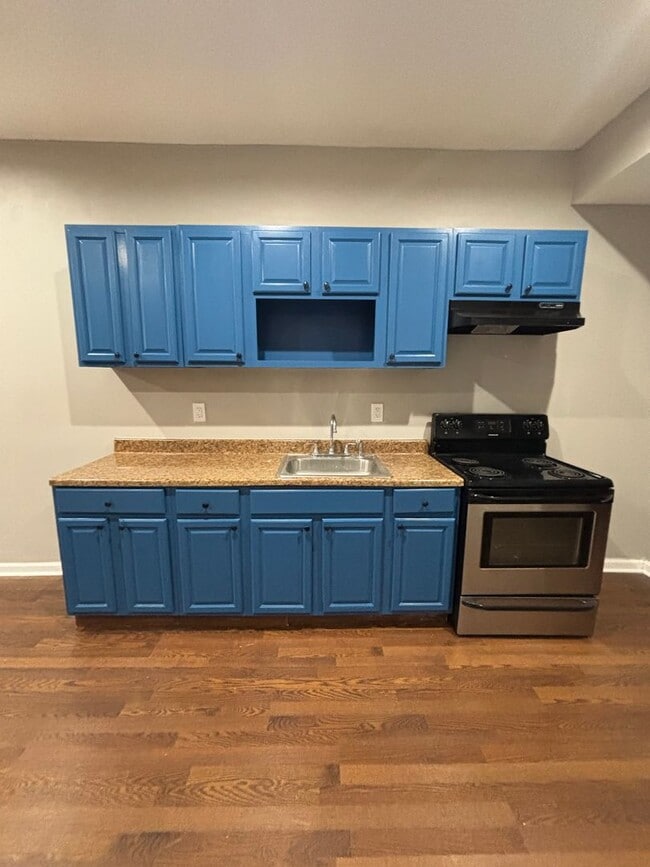 1866 E Cornwall St in Philadelphia, PA - Building Photo - Building Photo