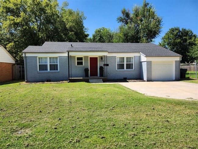 property at 1026 E Louisiana St