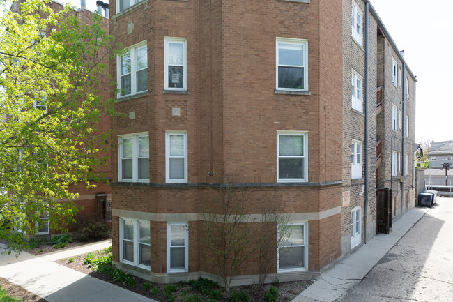 2915 W Leland Ave in Chicago, IL - Building Photo - Building Photo