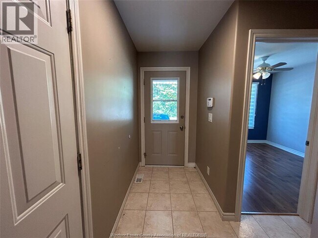 847 Cousineau Rd in Windsor, ON - Building Photo - Building Photo