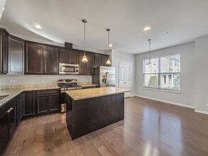 1189 Evergreen Ave in Des Plaines, IL - Building Photo - Building Photo
